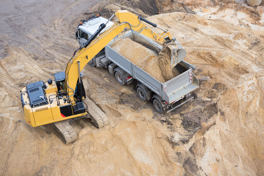 مواد البناء الخام